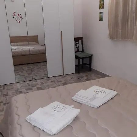La Casa Di Franco Apartman *